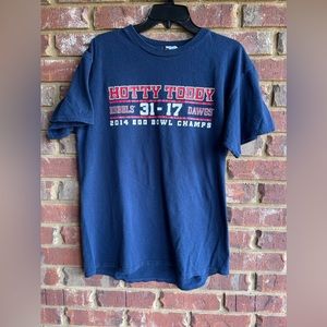 Size Large 2014 Ole Miss Egg Bowl T-shirt